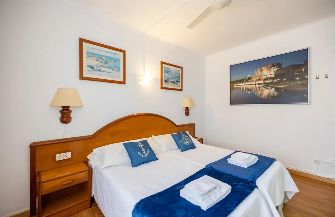 Hostal Doris - Adults Only-1