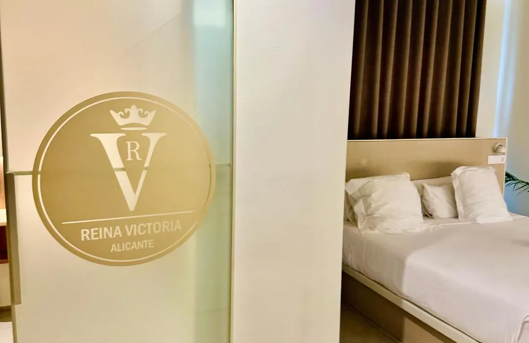 Reina Victoria Velazquez-1