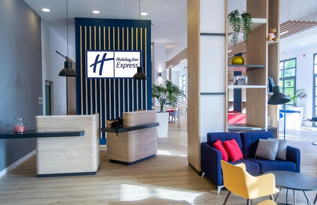 Holiday Inn Express Ciudad de las Ciencias, an IHG Hotel-1