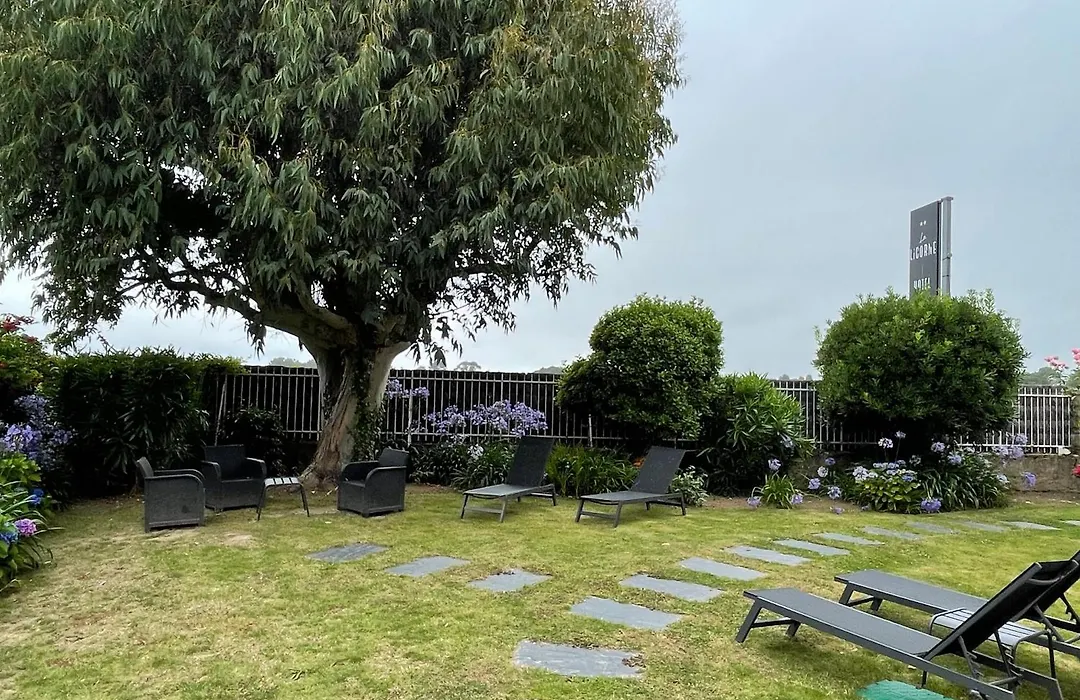 Hotel La Licorne-1