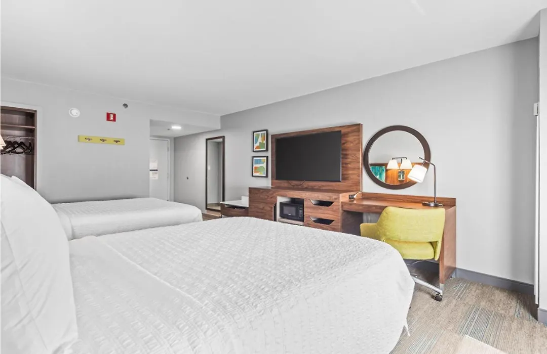 Hampton Inn Columbus-North-1