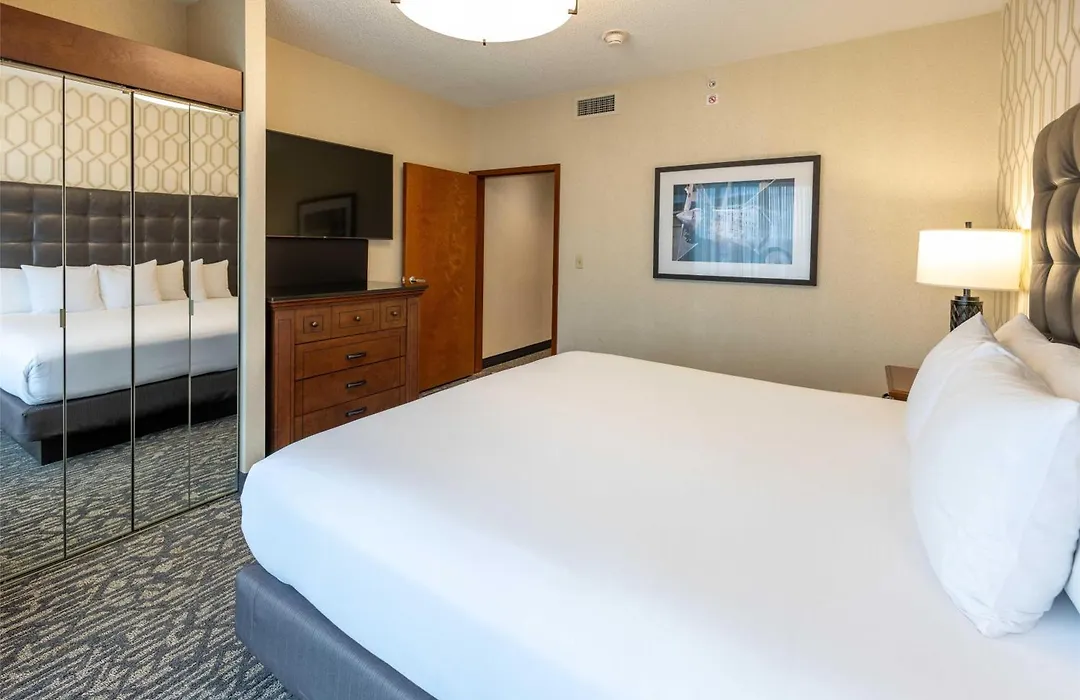 Drury Plaza Hotel St. Louis Chesterfield-1