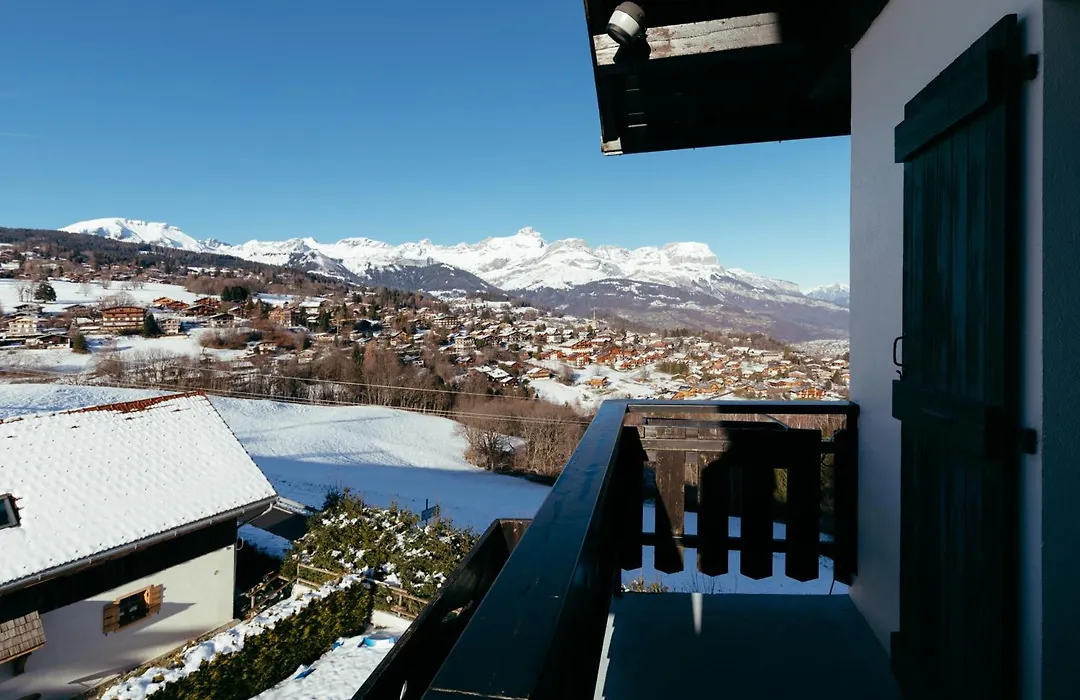 Logis Hôtel Le Caprice Des Neiges-1
