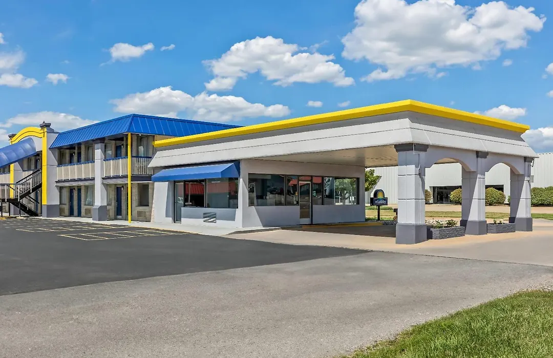 Days Inn By Wyndham Salina South-1