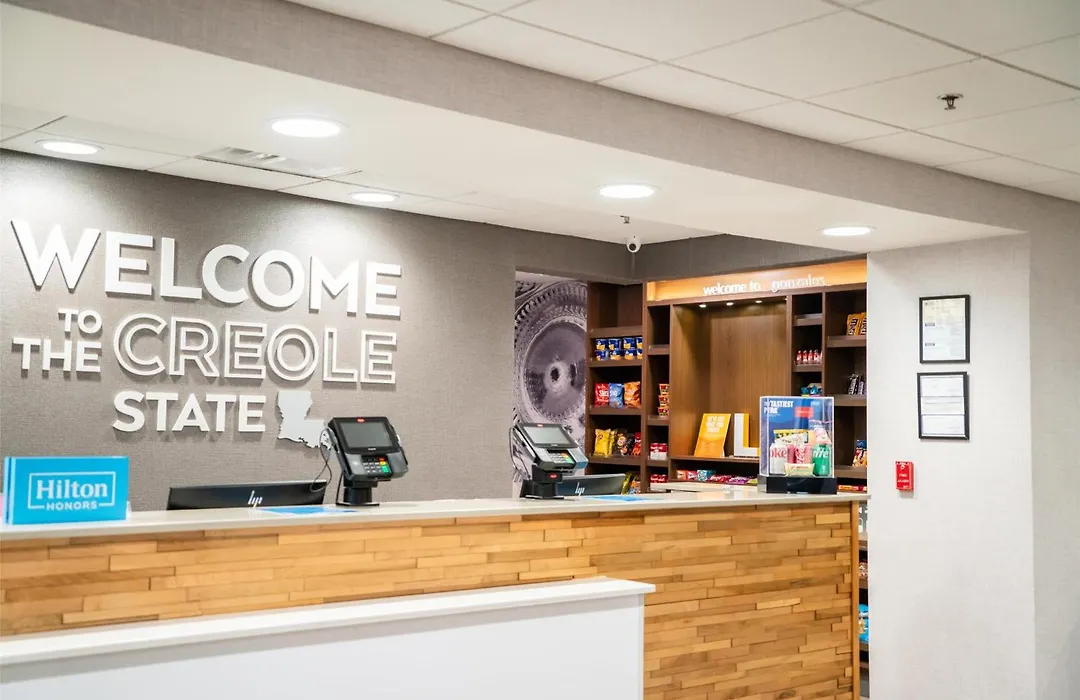 Hampton Inn Gonzales-1