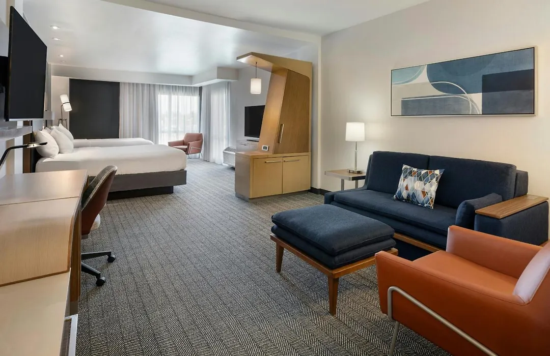 Courtyard By Marriott St. Louis St. Peters-1