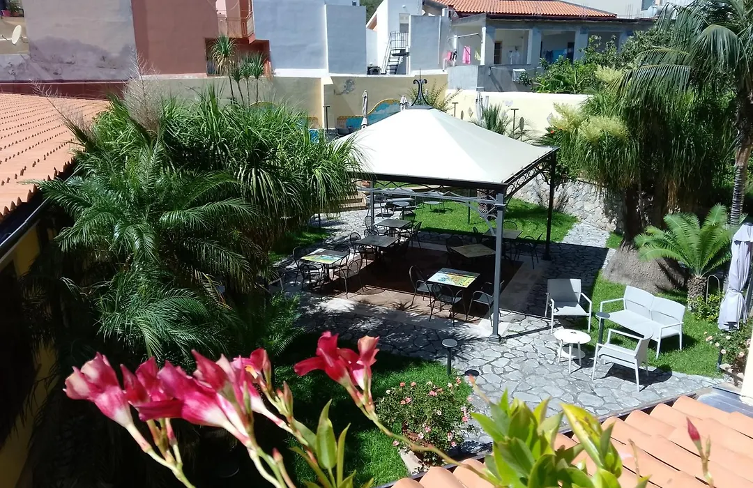 Hotel Garibaldi-1