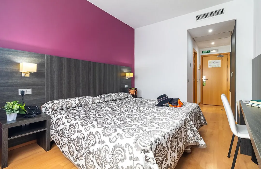Hotel Abades Via Norte-1