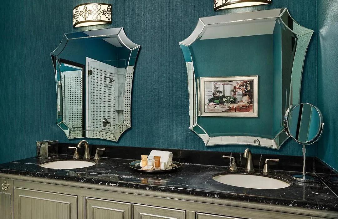Woolley'S Classic Suites-1