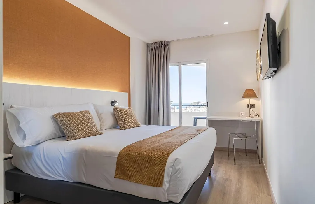 Ramada Resort by Wyndham Puerto de Mazarron-1