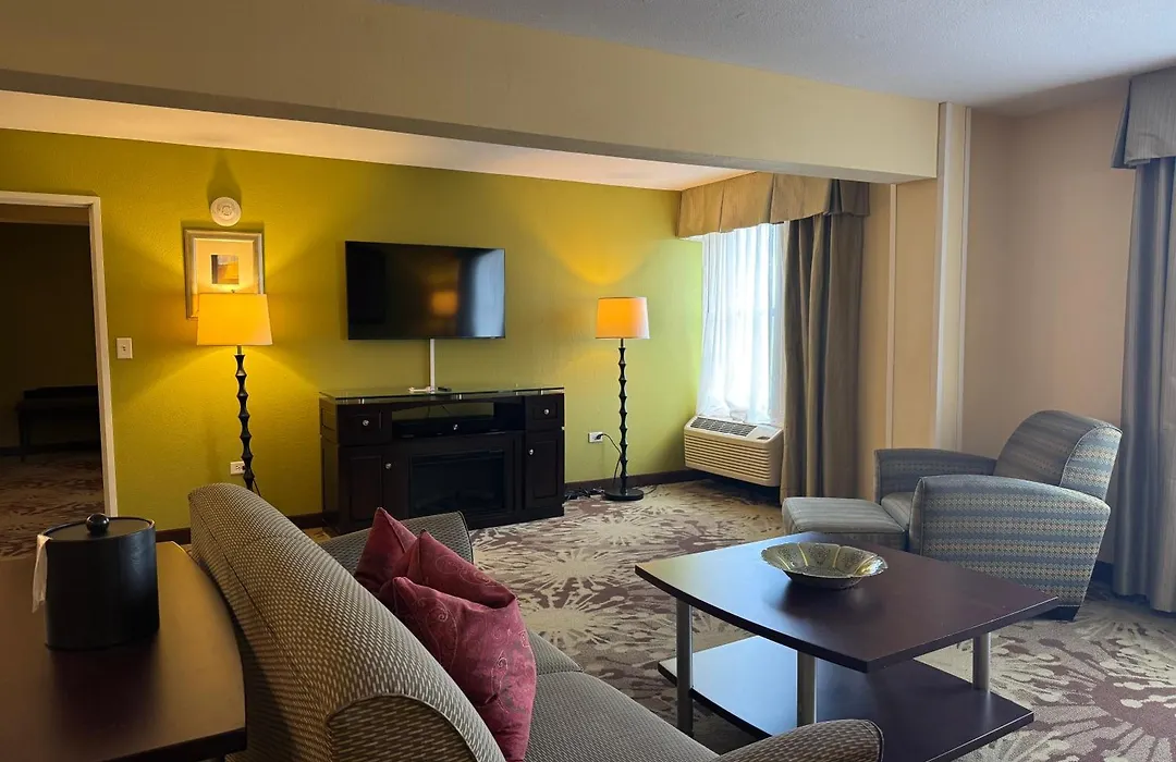 Hotel Gurnee-1