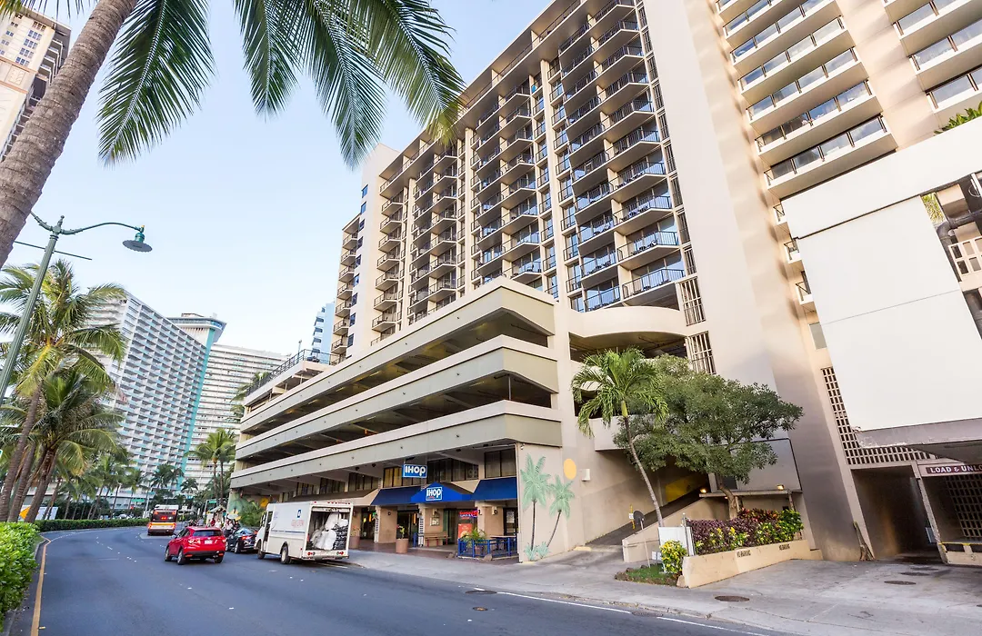 Aqua Palms Waikiki-1