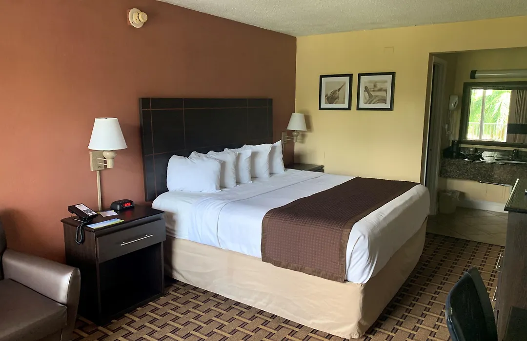 Days Inn By Wyndham Fort Lauderdale-Oakland Park Airport N-1