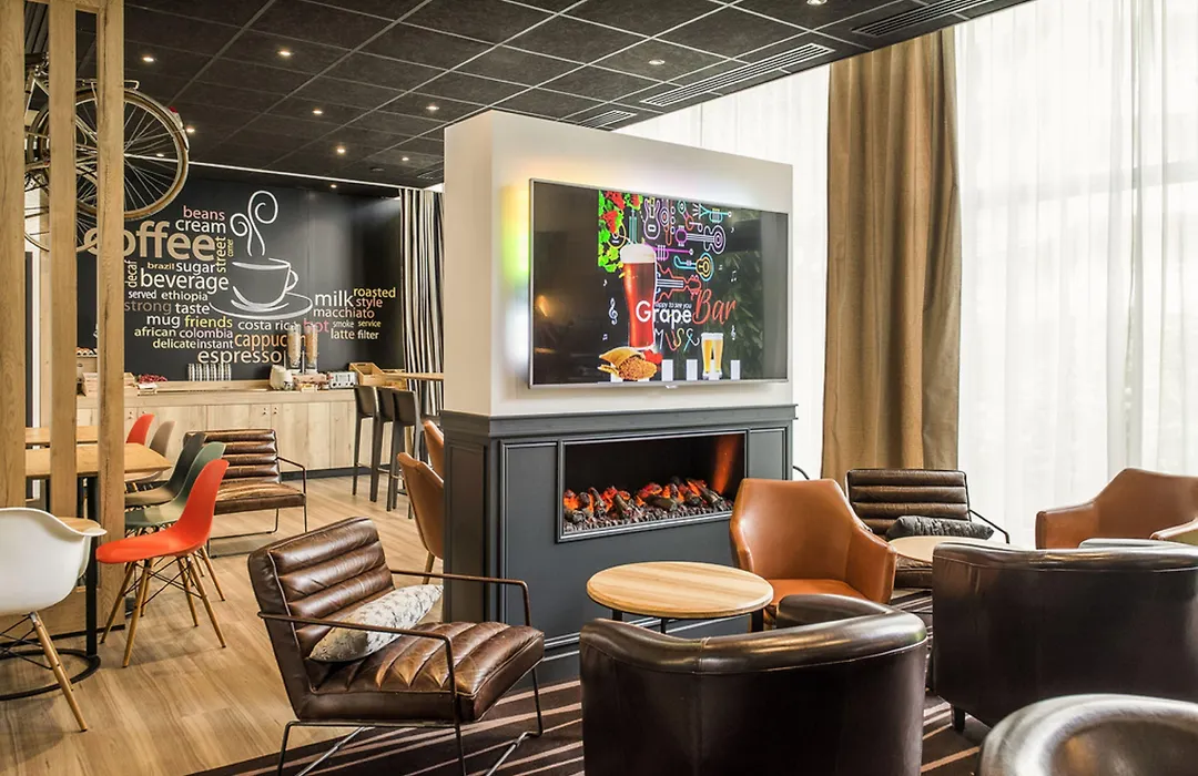 B&B Hotel Orleans Centre Foch-1