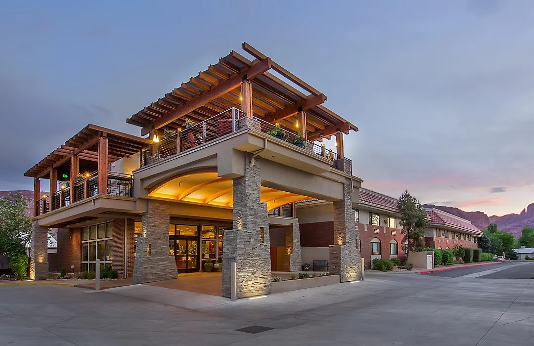 Best Western Plus Canyonlands Inn-1
