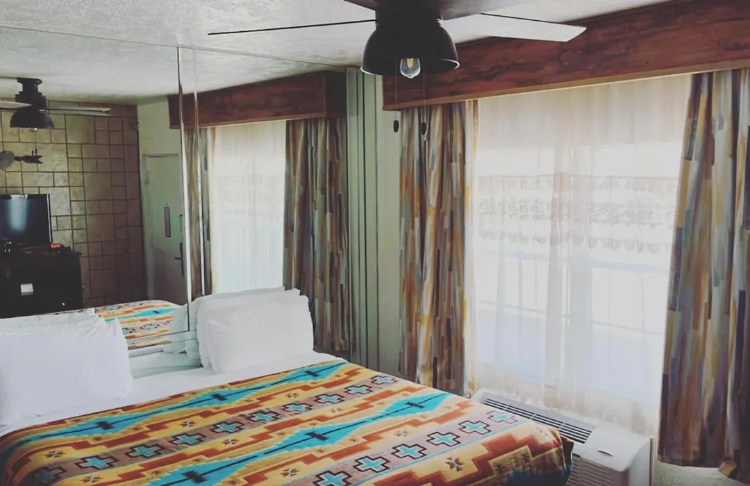 The Classic Desert Aire Hotel-1