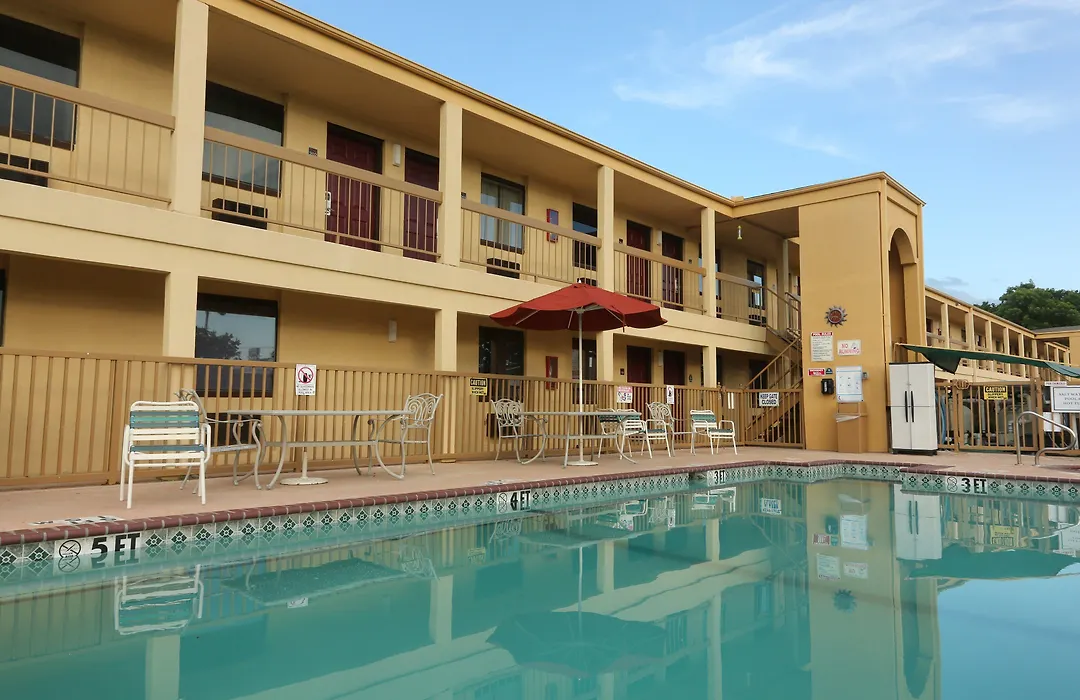 Red Roof Inn Ardmore-1