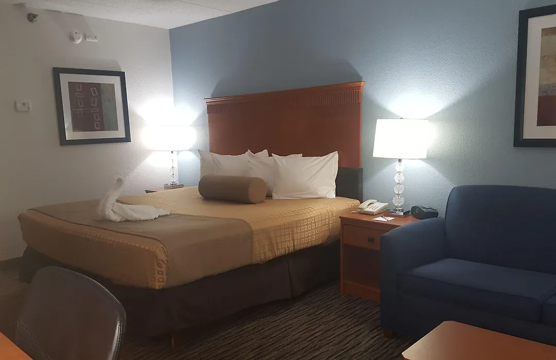 The Hotel At Dayton South-1