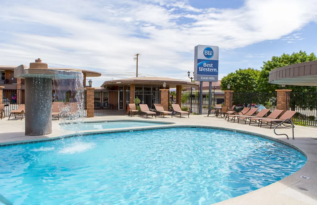 Best Western Coral Hills-1