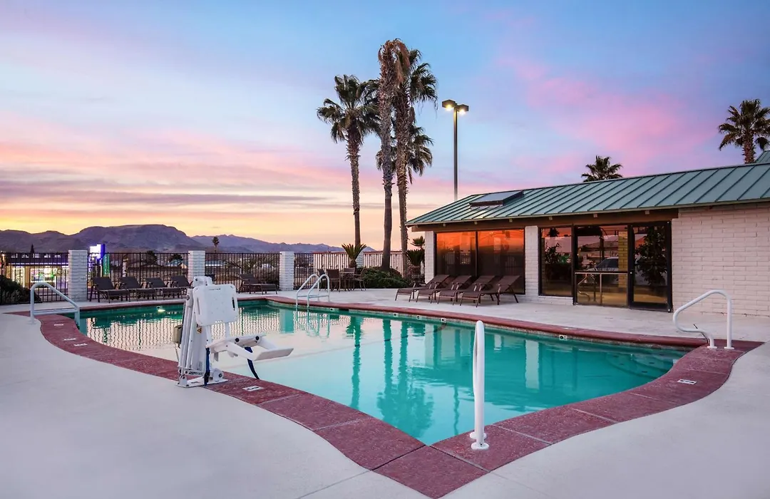 Best Western Plus King'S Inn And Suites-1