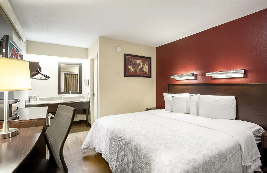 Red Roof Inn Plus + Boston - Framingham-1