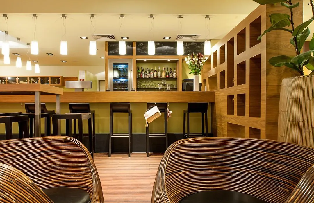 B&B Hotel Essen-Hbf-1