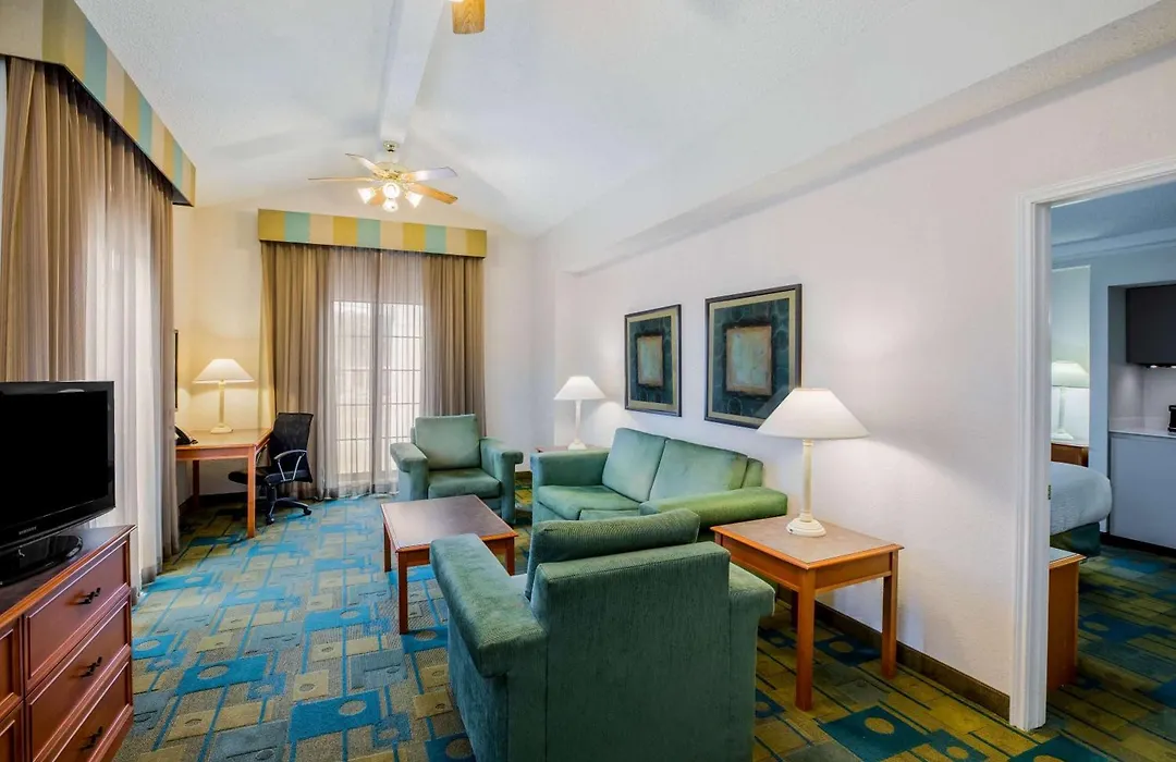La Quinta Inn By Wyndham Lufkin-1