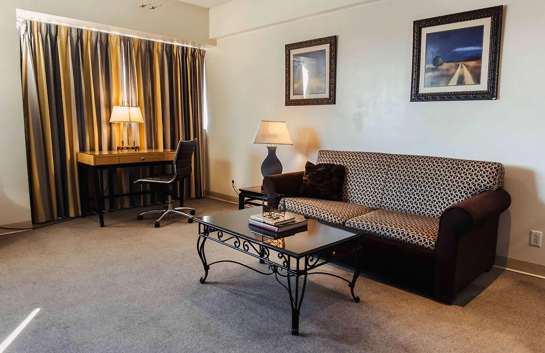 Stamford Suites (Adults Only)-1