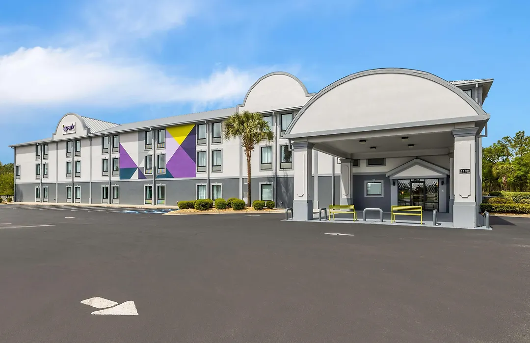 Spark By Hilton Tifton-1