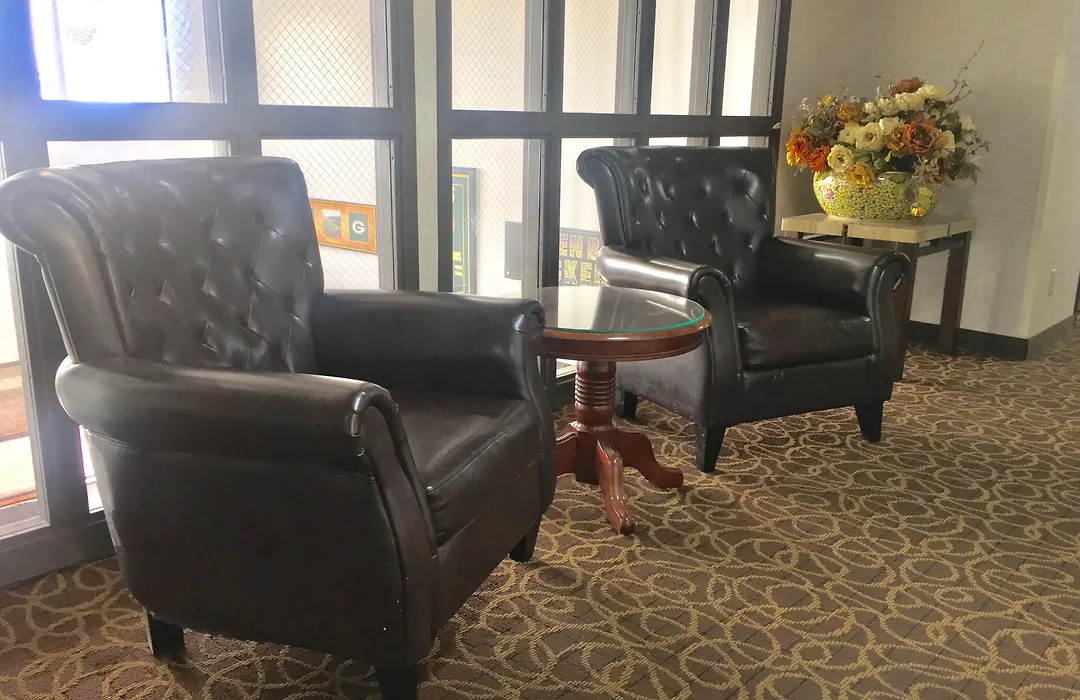 Baymont By Wyndham Green Bay-1