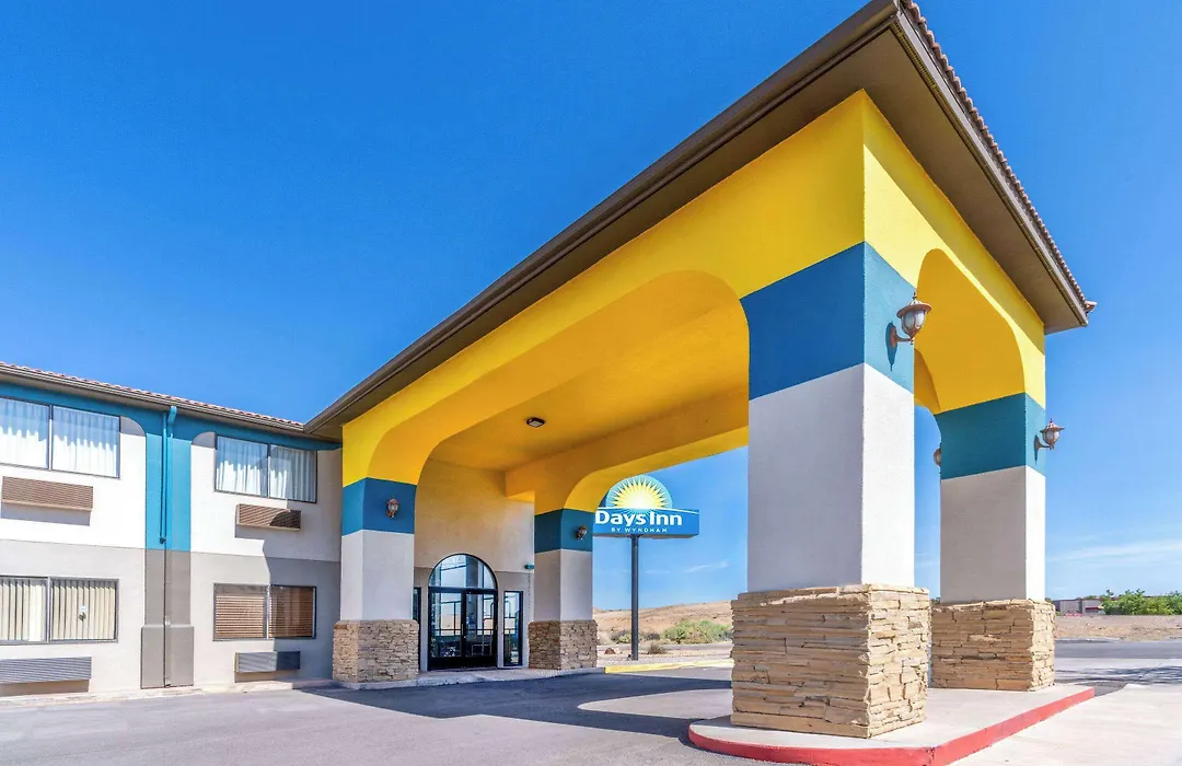 Days Inn By Wyndham Los Lunas-1