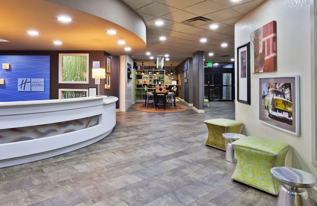 Holiday Inn Express Atlanta Galleria-Ballpark Area By Ihg-1