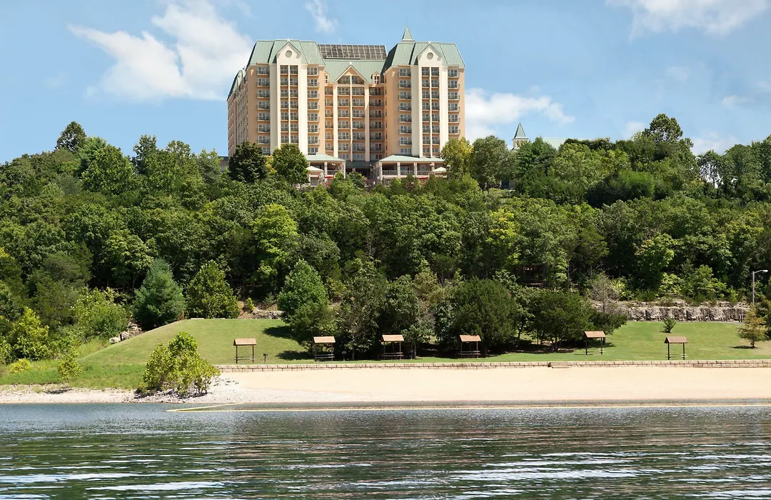 Chateau On The Lake Resort Spa And Convention Center-1