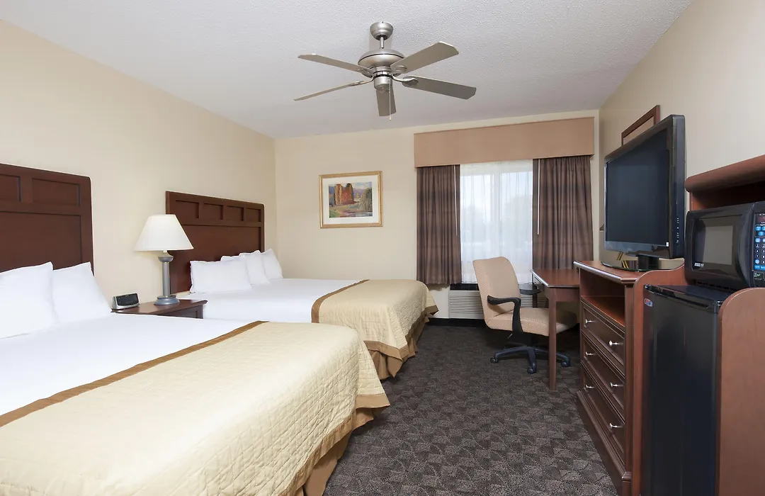 Baymont By Wyndham Mt. Pleasant-1