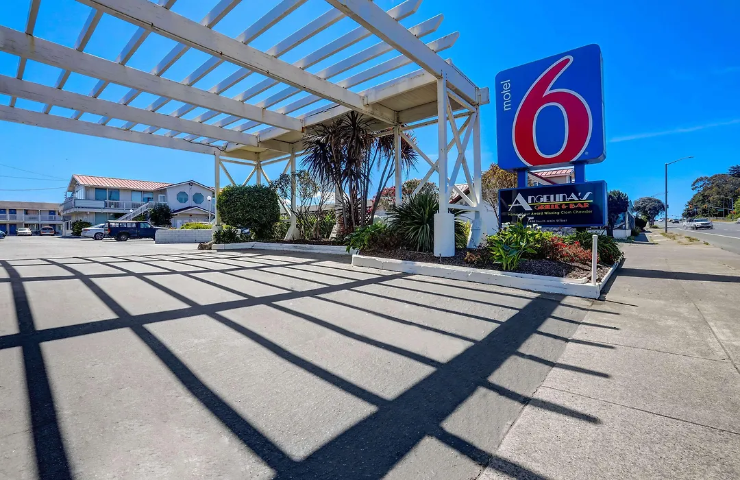 Motel 6 Fort Bragg, Ca-1
