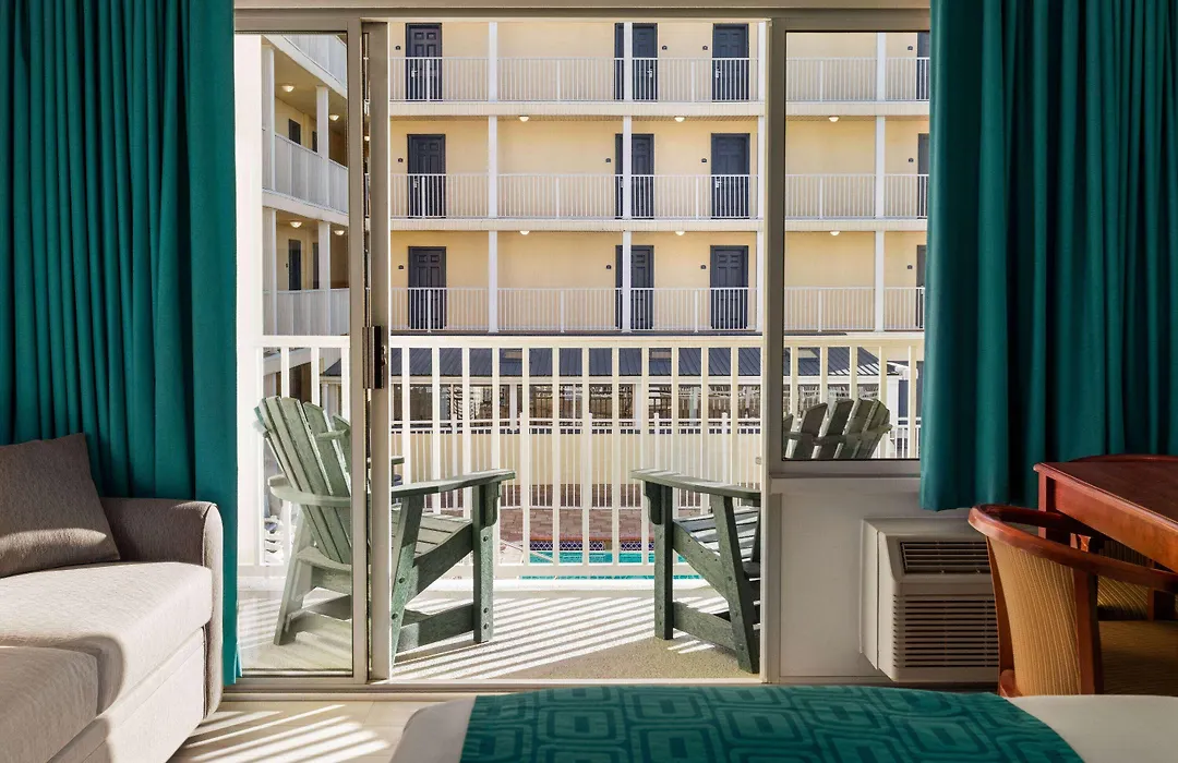 Howard Johnson By Wyndham Ocean City Oceanfront-1