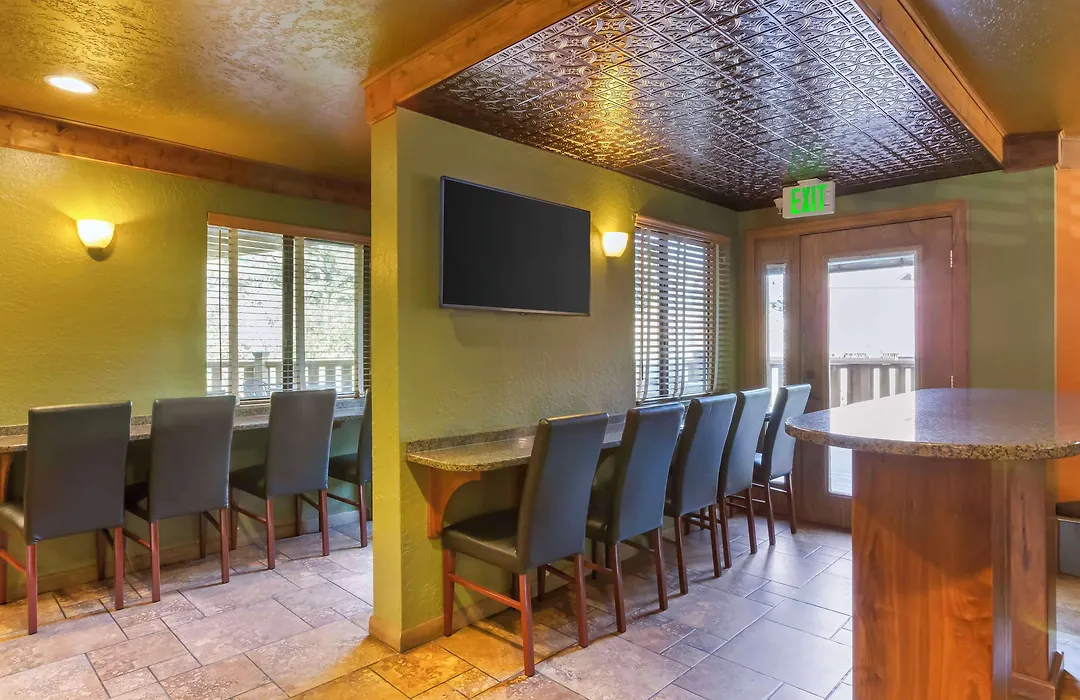 Best Western Rivers Edge-1