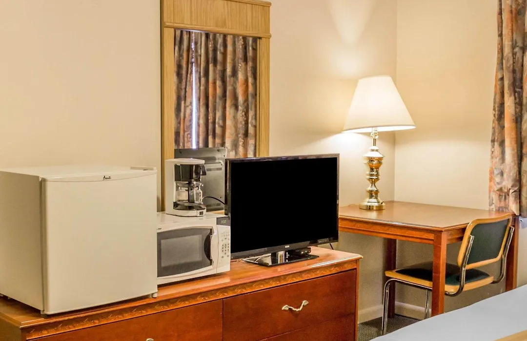 Rodeway Inn Kalkaska-1