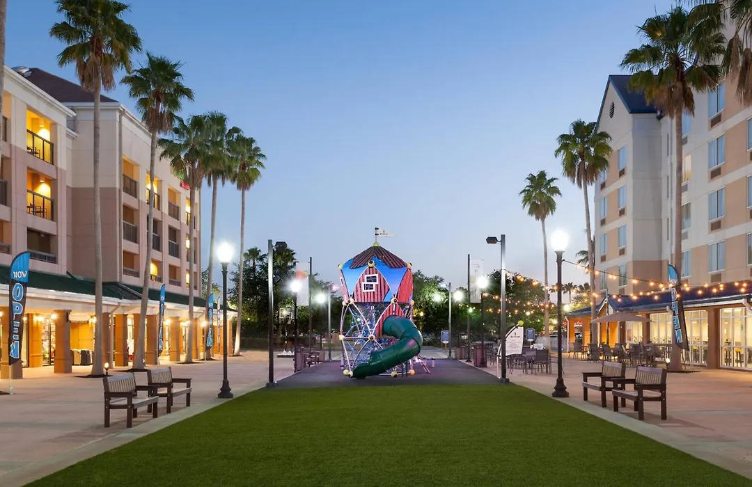 Fairfield Inn & Suites By Marriott Orlando Lake Buena Vista In The Marriott Village-1