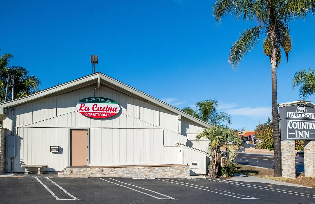 Fallbrook Country Inn-1