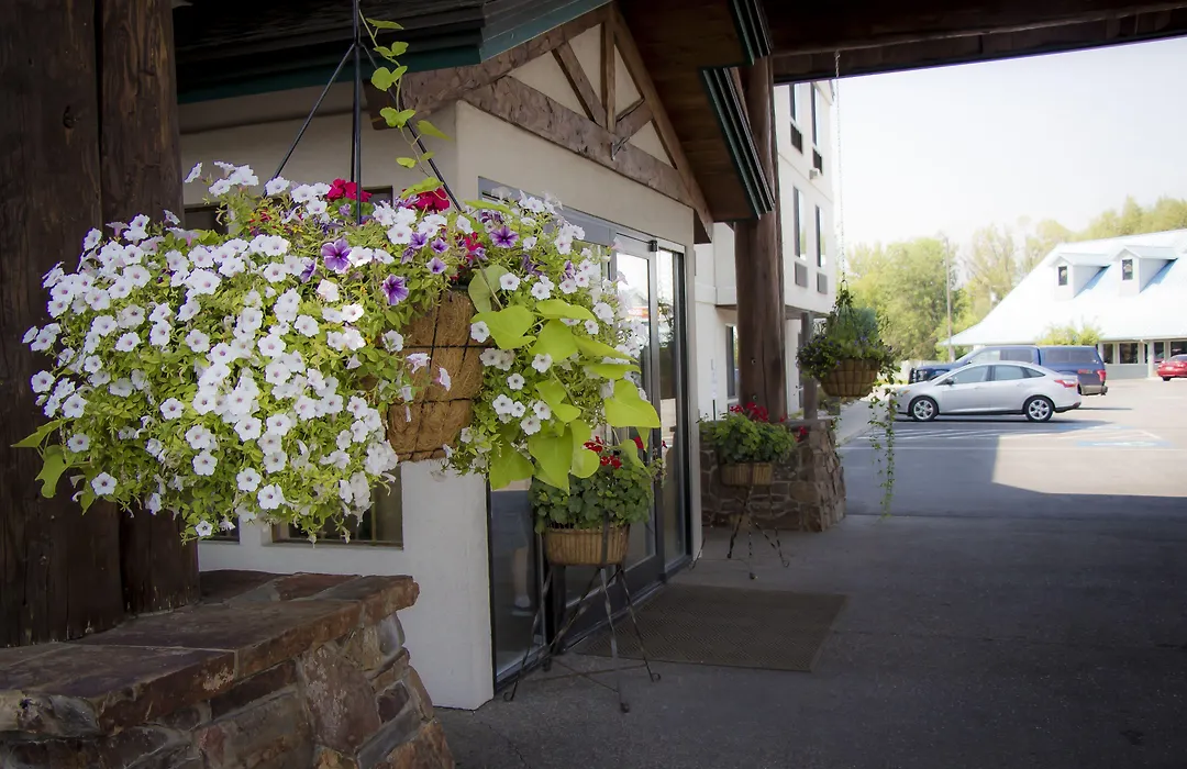 Bitterroot River Inn And Conference Center-1