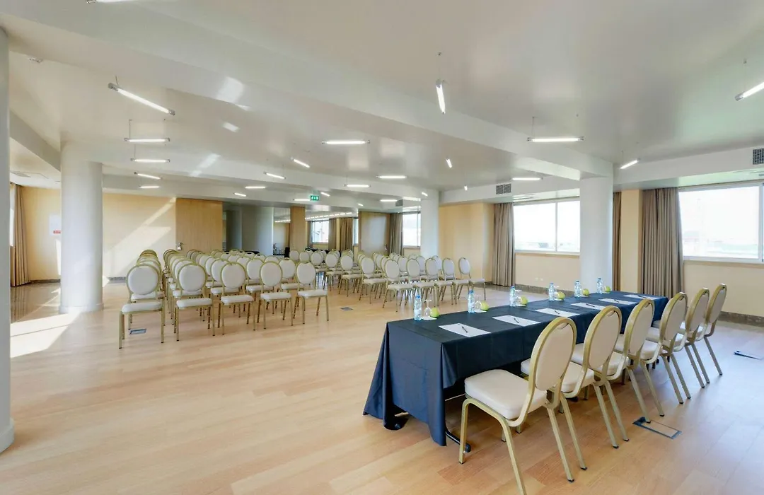 Tryp By Wyndham Porto Expo Hotel-1