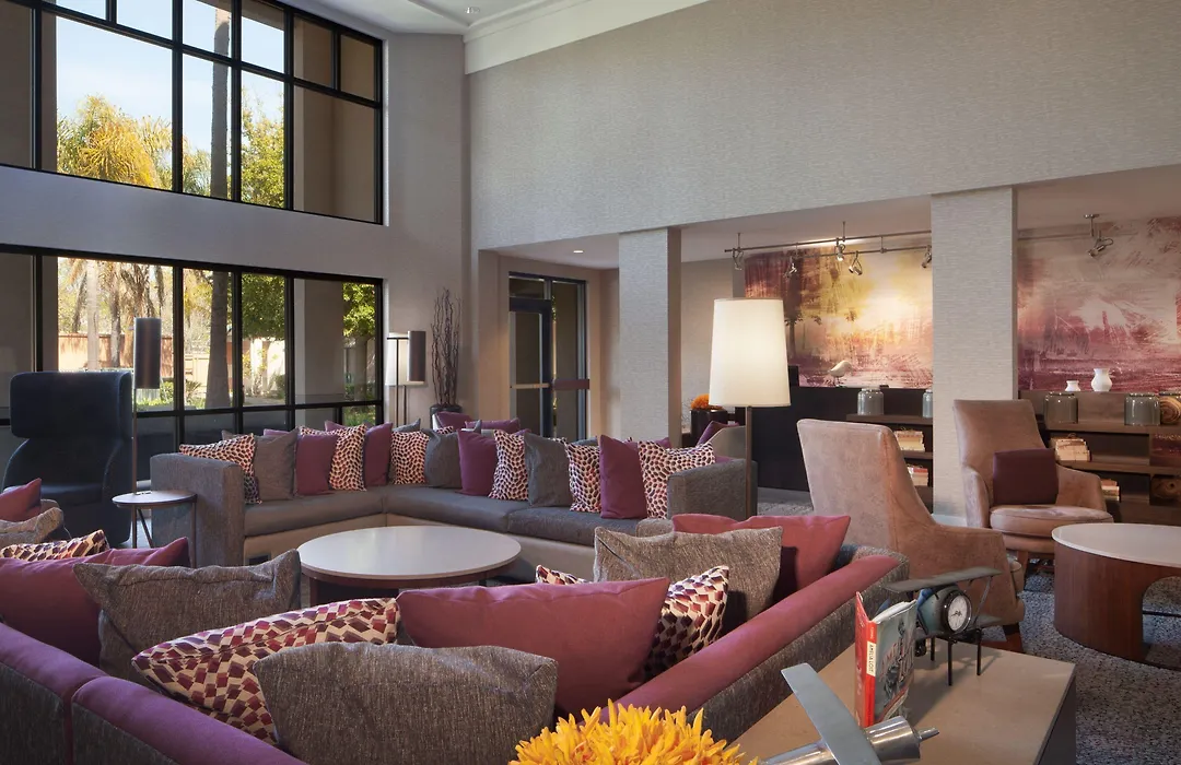 Courtyard By Marriott Oakland Airport-1