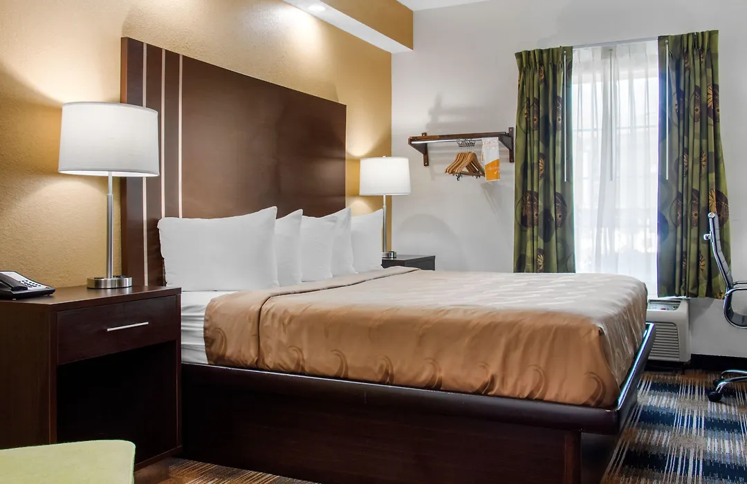 Quality Inn Pooler - Savannah I-95-1