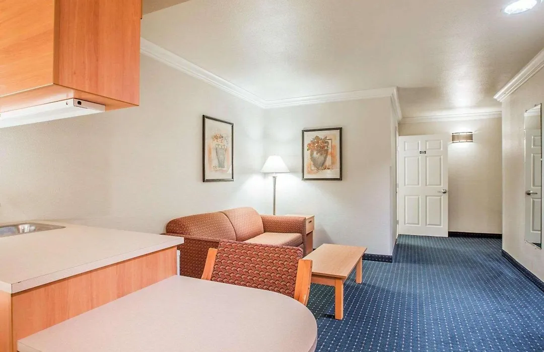 Comfort Inn & Suites Salinas City Center Area-1