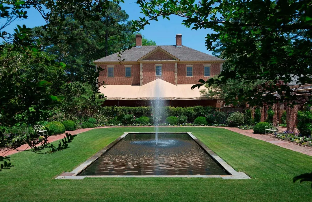 Williamsburg Lodge, Autograph Collection-1