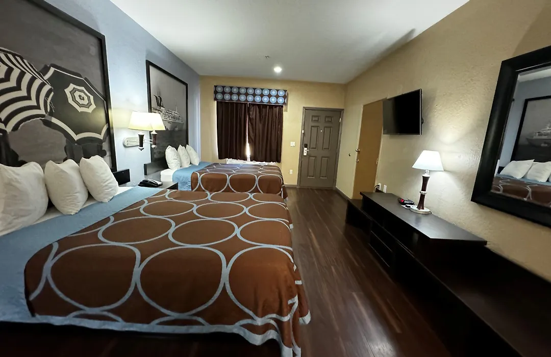Super 8 By Wyndham Galveston-1