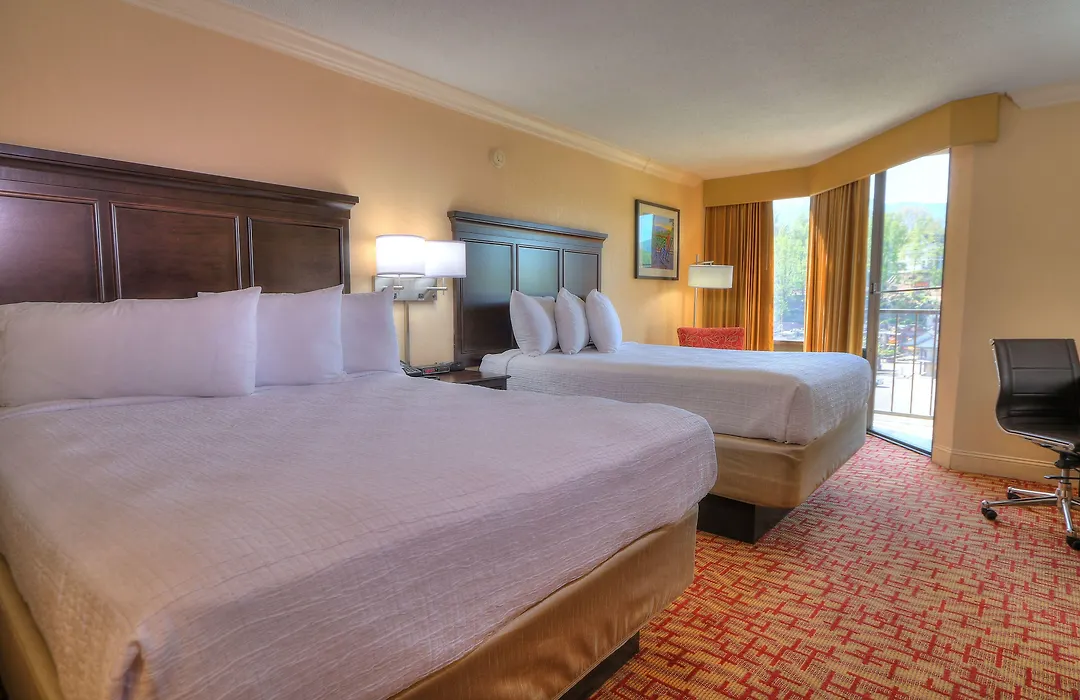 Edgewater Hotel And Conference Center-1