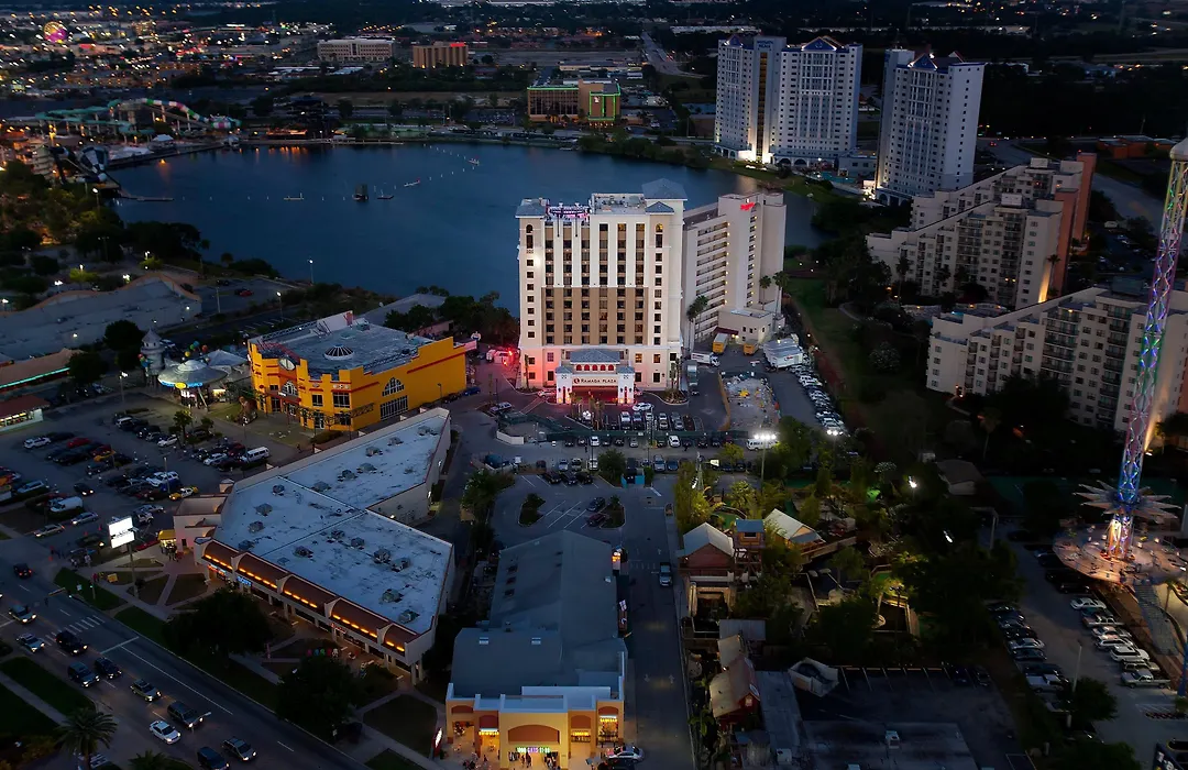 Ramada Plaza By Wyndham Orlando Resort & Suites Intl Drive - Newly Renovated!-1
