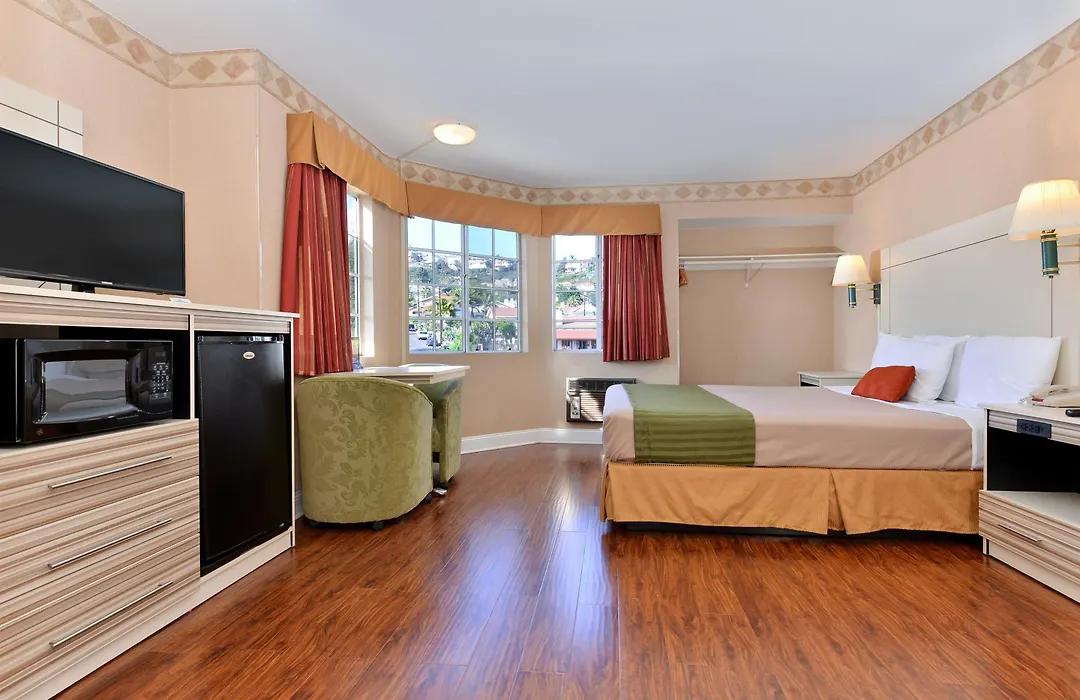 Americas Best Value Inn San Clemente Beach-1